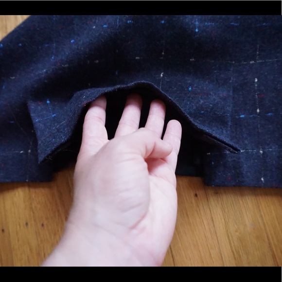 Navy Tahari Pencil Skirt Windowpane Knit Pattern - Picture 5 of 6